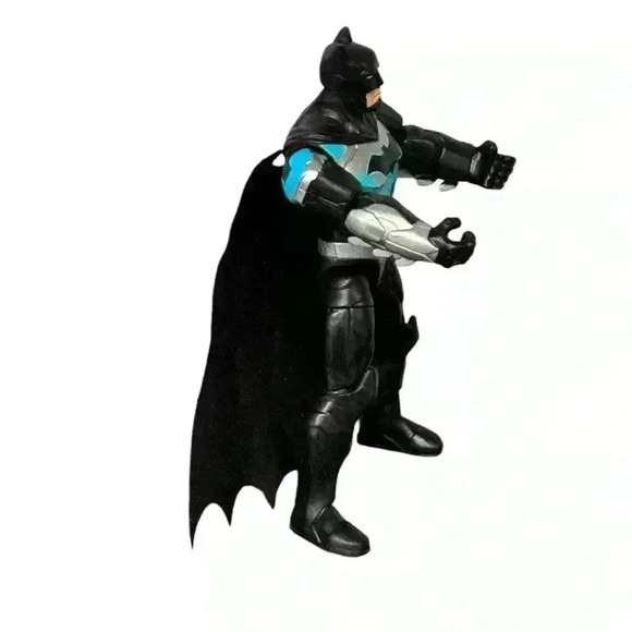 DC Comics 4” Batman Figure from Batman vs. Mr. Freeze Set - Picture 3 of 6